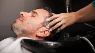 Sesión completa de peluquería caballero o afeitado